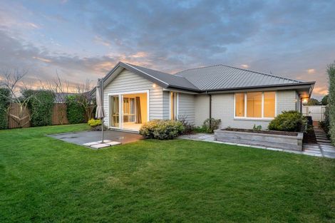Photo of property in 16 Bamber Crescent, Halswell, Christchurch, 8025