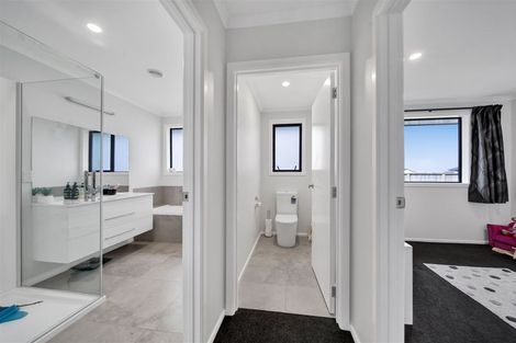 Photo of property in 12 Biron Place, Stratford, 4332