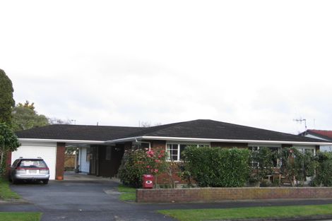 Photo of property in 17 Wallace Place, Hokowhitu, Palmerston North, 4410