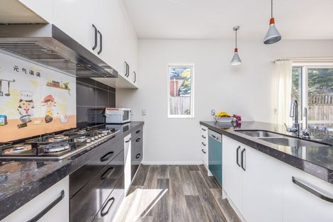 Photo of property in 45 Bordeaux Parade, Te Atatu South, Auckland, 0610