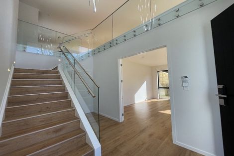 Photo of property in 10 Awaiti Way, Orewa, 0931