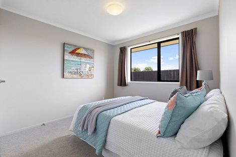 Photo of property in 13 Chadwick Place, Rototuna North, Hamilton, 3210