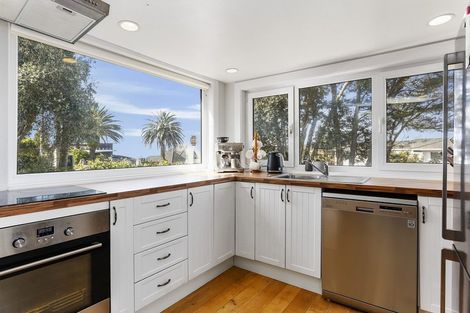 Photo of property in 43 Vipond Road, Stanmore Bay, Whangaparaoa, 0932