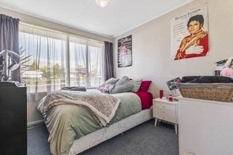 Photo of property in 6 Lugton Street, Nawton, Hamilton, 3200