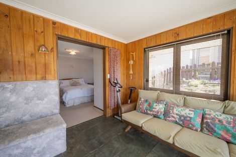 Photo of property in 2 Hart Place, Bridge Hill, Alexandra, 9320