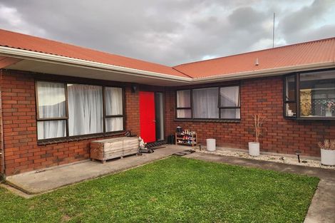 Photo of property in 57a Rhodes Drive, Kelvin Grove, Palmerston North, 4414