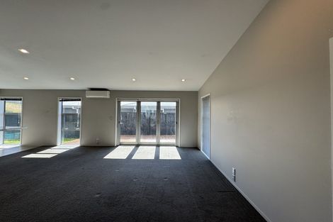 Photo of property in 17 Denham Court, Flagstaff, Hamilton, 3210