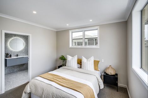 Photo of property in 15 West Place, Greenmeadows, Napier, 4112