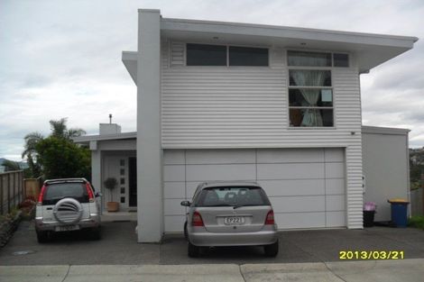 Photo of property in 1 Paterson Mews, Browns Bay, Auckland, 0630