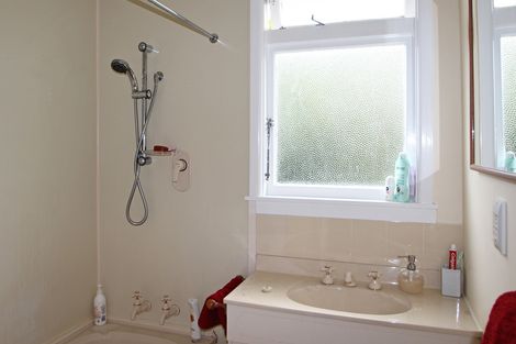 Photo of property in 14 Solway Street, Holmes Hill, Oamaru, 9401