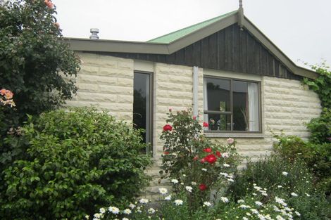 Photo of property in 5 Hillview Place, Pleasant Point, 7903