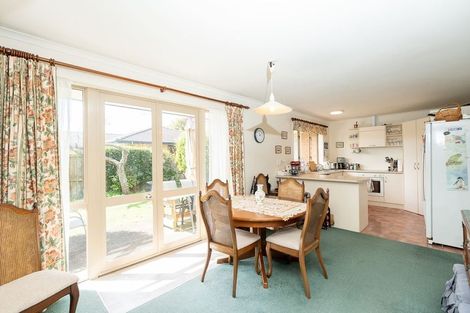 Photo of property in 28 Newfield Drive, Fairview Downs, Hamilton, 3214