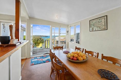 Photo of property in 79 Tiri Road, Tindalls Beach, Whangaparaoa, 0930