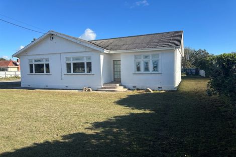 Photo of property in 77 Bridge Street, Bulls, 4818