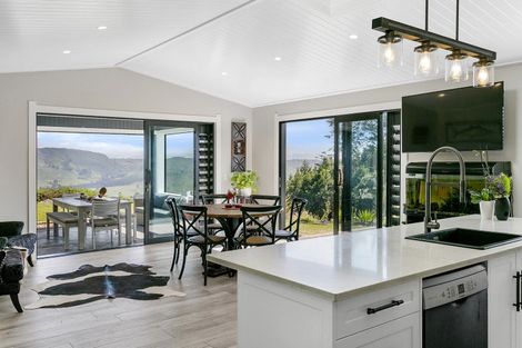 Photo of property in 130 Highland Drive, Acacia Bay, Taupo, 3385