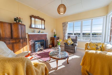 Photo of property in 39 Saint George Street, Watlington, Timaru, 7910
