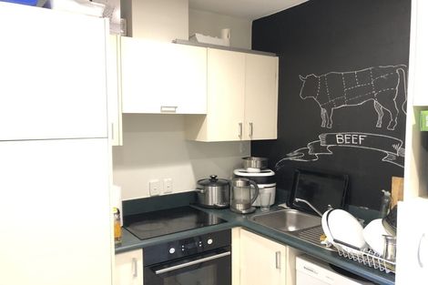 Photo of property in Terrace Tower Apartments, 126 The Terrace, Wellington Central, Wellington, 6011