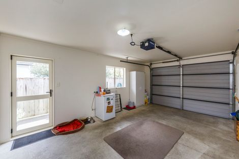 Photo of property in 2a Belfast Place, Roslyn, Palmerston North, 4414