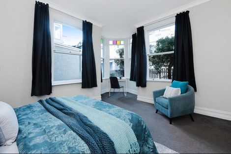Photo of property in 11 Roxburgh Street, Mount Victoria, Wellington, 6011