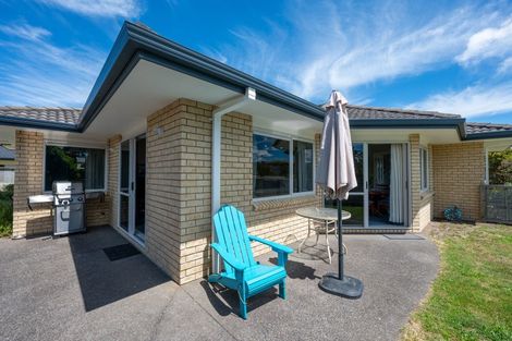 Photo of property in 4 Lakemere Way, Kinloch, Taupo, 3377