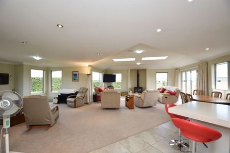 Photo of property in 3 Court Of Ascot, Seaward Bush, Invercargill, 9812