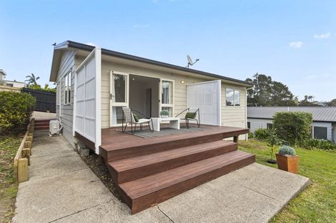 Photo of property in 18 Ian Marwick Place, Birkenhead, Auckland, 0626