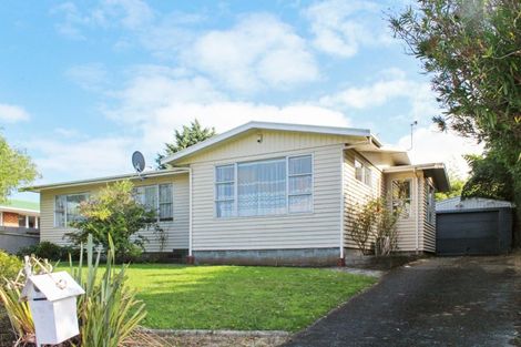 Photo of property in 1 Clyde Crescent, Roslyn, Palmerston North, 4414