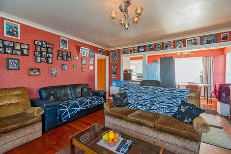 Photo of property in 12 Claremont Avenue, Paeroa, 3600