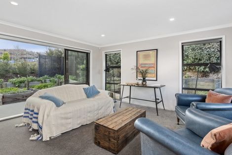 Photo of property in 4 Laly Haddon Place, Matakana, Warkworth, 0985