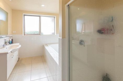 Photo of property in 18 Wayside Avenue, Burnside, Christchurch, 8053