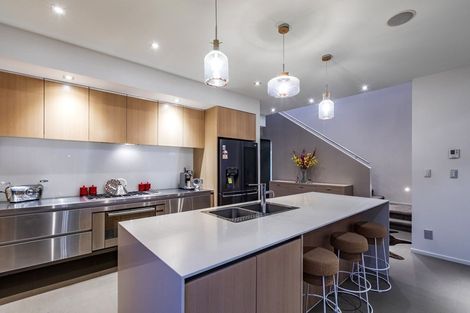 Photo of property in 19a Montgomery Avenue, Rothesay Bay, Auckland, 0630