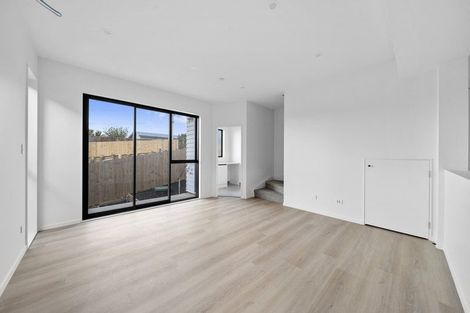 Photo of property in 7/17 Sunnyfield Crescent, Glenfield, Auckland, 0629