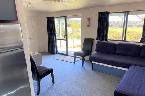 Photo of property in 2 Waireka Road, Omata, New Plymouth, 4374