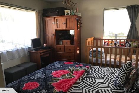 Photo of property in 103r Glengarry Road, Glen Eden, Auckland, 0602