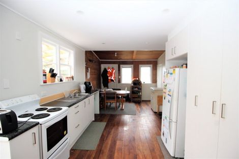 Photo of property in 13 Atkinson Street, Woodville, 4920