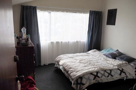 Photo of property in 671 Castle Street, North Dunedin, Dunedin, 9016