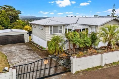 Photo of property in 1a Pleasant Road, Glen Eden, Auckland, 0602