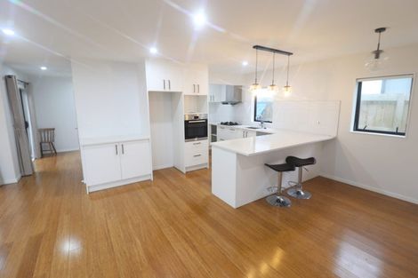 Photo of property in 18 Castlepoint Avenue, Takanini, 2110