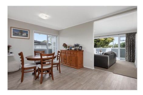 Photo of property in 74 Queen Road, Bellevue, Tauranga, 3110