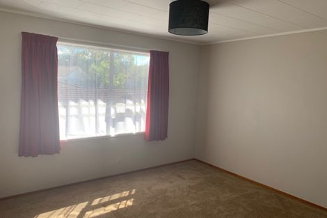 Photo of property in 41 Tamahere Drive, Glenfield, Auckland, 0629