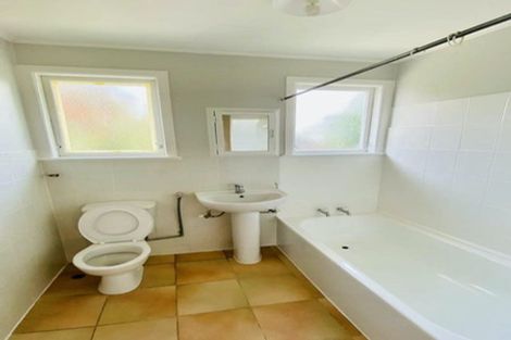 Photo of property in 19 Mcquarrie Avenue, Wattle Downs, Auckland, 2103