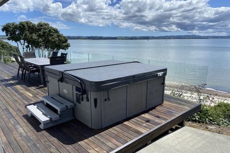 Photo of property in 121 Torkar Road, Clarks Beach, 2122