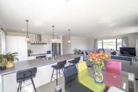 Photo of property in 2 Tarata Grove, Lansdowne, Masterton, 5810