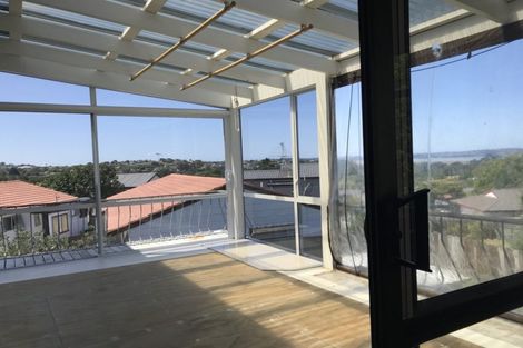 Photo of property in 26 Widmore Drive, Massey, Auckland, 0614