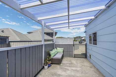 Photo of property in 35 James Cook Drive, Whitby, Porirua, 5024