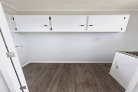 Photo of property in 33 Tiller Close, Kelvin Grove, Palmerston North, 4414