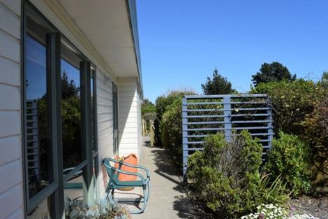 Photo of property in 57b Kirk Street, Otaki, 5512