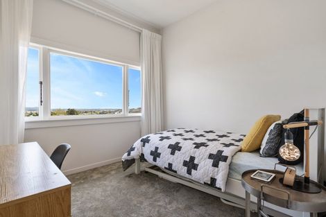 Photo of property in 43 Roberton Road, Avondale, Auckland, 1026