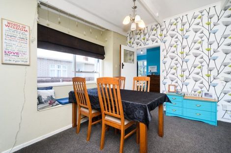 Photo of property in 24 Havill Street, Takaro, Palmerston North, 4410