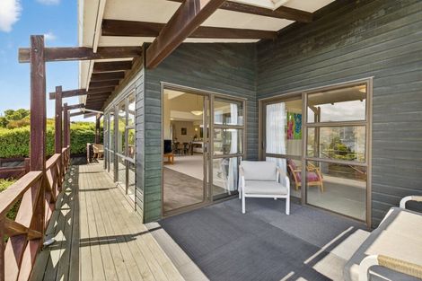 Photo of property in 11 Emerson Crescent, Diamond Harbour,  8971